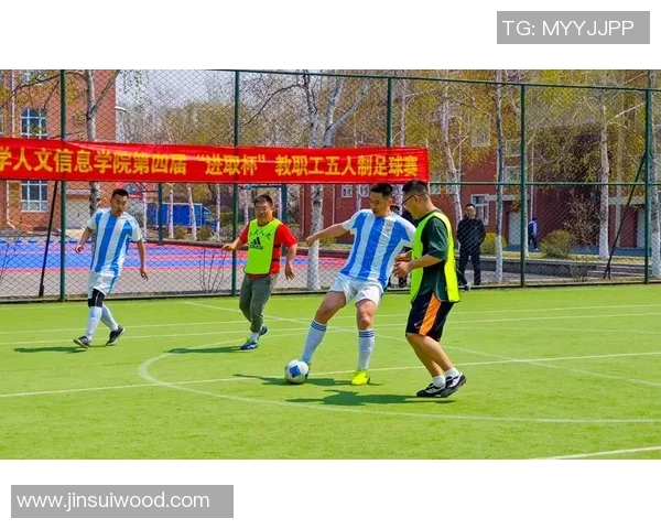 足球巨星组合步伐展现团队默契与速度激情的全新攻防艺术